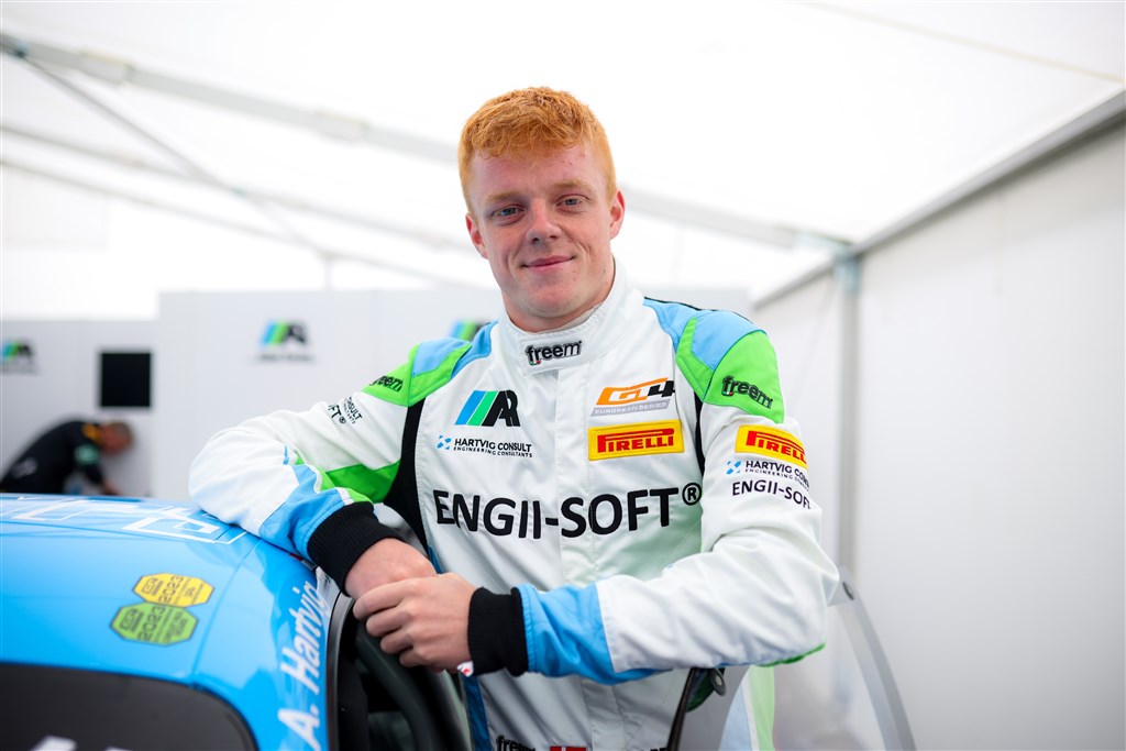 Alexander Hartvig udvalgt til Porsches talentprogram.
(Foto: Alexander Hartvig Racing)